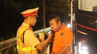 CSGT Hà Nội tuần tra đêm, hàng nghìn trường hợp bị xử lý