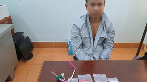Bắt đối tượng mua bán ma túy có 3 tiền án