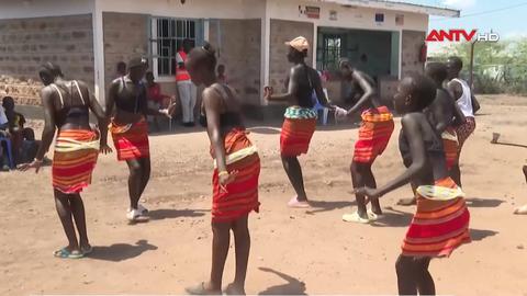 Điệu nhảy mang niềm vui đến với trẻ em tị nạn ở Kenya 