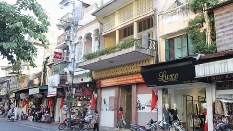 Các tiểu thương từng bước thích ứng điều kiện mới 