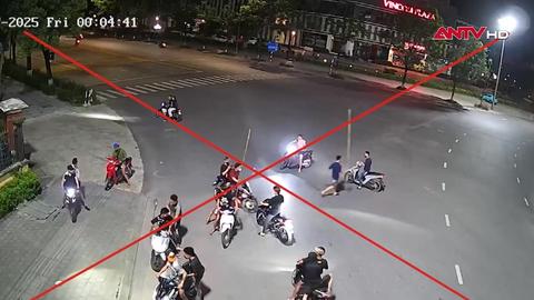 Khởi tố nhóm đối tượng đuổi đánh người, cướp xe