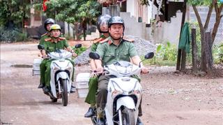 Giải quyết thủ tục hành chính ở vùng lõm sóng trên dãy Trường Sơn