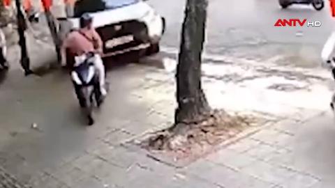 Ô tô đâm liên hoàn nhiều người đi đường ở Hà Nội