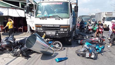 Cần nâng cao ý thức người tham gia giao thông
