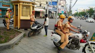 Công an Quảng Ngãi trang bị bốt gác điều tiết giao thông