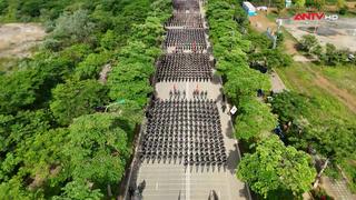 Chiến sĩ Công an vượt nắng thắng mưa luyện tập diễu binh 