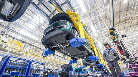 EU cam kết đối thoại với Mỹ về thuế quan