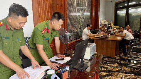 Công an tỉnh Thanh Hoá triệu tập, khám xét nơi ở của Bùi Quốc Ý
