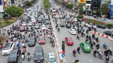 Hạn chế xe máy xăng, dầu trong nội đô: Hà Nội cần giải pháp đồng bộ