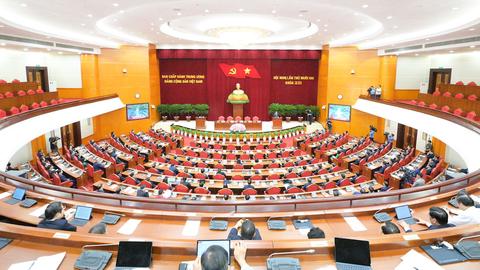 Thông cáo báo chí về ngày làm việc thứ hai và bế mạc Hội nghị Trung ương 12 khoá XIII
