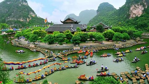 Ninh Bình khẳng định không có du khách mắc kẹt tại khu du lịch Tam Cốc