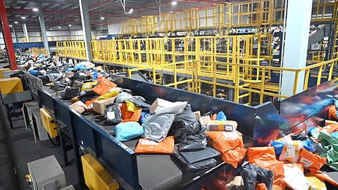 Từ ngày 1/8, thu thuế VAT tự động hàng nhập khẩu dưới 1 triệu đồng