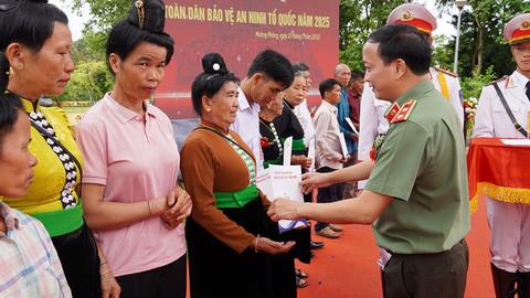 Ngày hội toàn dân bảo vệ an ninh Tổ quốc tỉnh Điện Biên