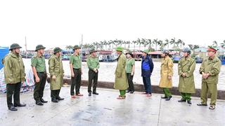 Đoàn công tác Bộ Công an kiểm tra công tác ứng phó bão tại Hải Phòng