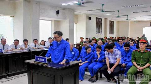 Xét xử 44 bị cáo thuộc Tạp chí Môi trường và Đô thị Việt Nam 