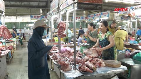 Lo ngại dịch, người dân dè chừng thịt lợn