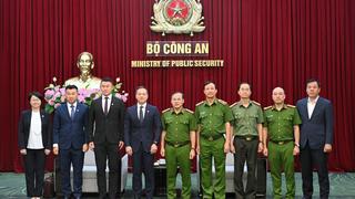 Tăng cường hợp tác phòng chống tội phạm với Cảnh sát Hồng Kông (Trung Quốc)