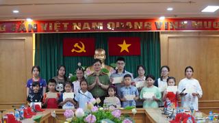 Gặp mặt đoàn các cháu là con liệt sĩ, thương binh CAND đi tham quan nghỉ dưỡng 
