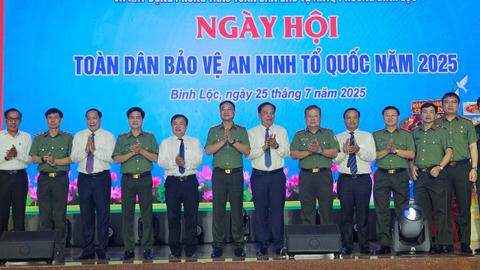 Thứ trưởng Phạm Thế Tùng dự Ngày hội toàn dân bảo vệ an ninh Tổ quốc phường Bình Lộc