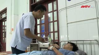 Tập trung cứu chữa các nạn nhân trong vụ lật xe khách
