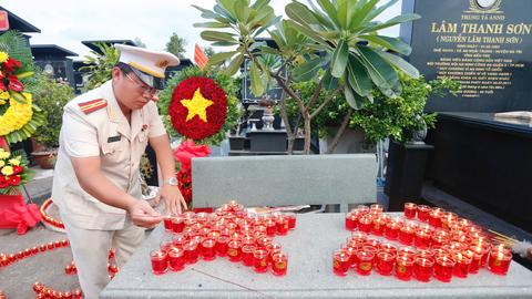 Công an TPHCM tri ân các Anh hùng liệt sĩ