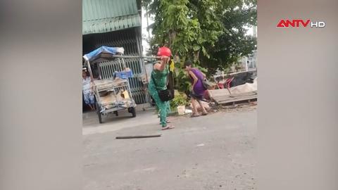 Cô ruột hành hung cháu trai do không bán hết vé số