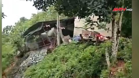Khẩn trương khắc phục hậu quả mưa lũ, phòng tránh sạt lở