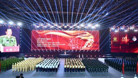 Khai mạc Đại hội khỏe “Vì an ninh Tổ quốc" và Hội thi Điều lệnh, quân sự, võ thuật CAND lần thứ VI