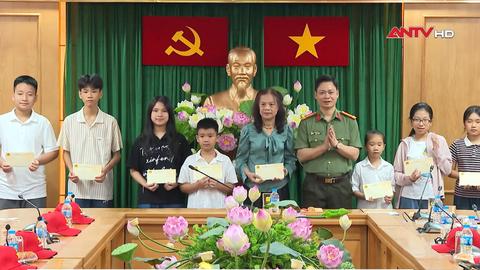 Gặp mặt đoàn các cháu con liệt sĩ, thương binh CAND đi tham quan, nghỉ dưỡng tại Khánh Hoà
