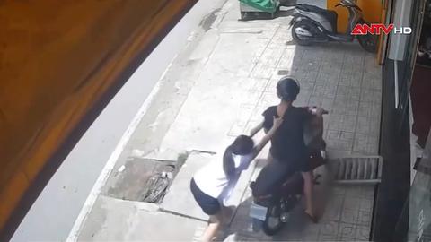 Bắt đối tượng cướp giật tại tiệm vàng