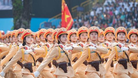 Trang phục CAND qua các thời kỳ