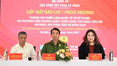 Triển lãm PCCC & CNCH Quốc tế: Dấu ấn 80 năm CAND và 20 năm Ngày hội Toàn dân bảo vệ ANTQ