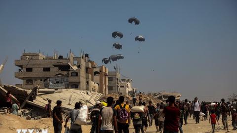 Pháp khẩn cấp viện trợ cho Gaza, UAE kêu gọi giải pháp hòa bình