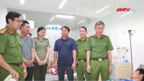 Thăm, động viên Thượng úy Công an bị tai nạn khi làm nhiệm vụ