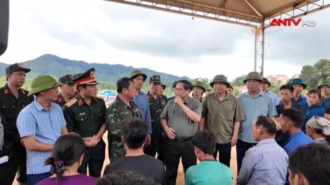 Phải xây lại nhà cho người dân bị mất nhà do thiên tai trong tháng 9