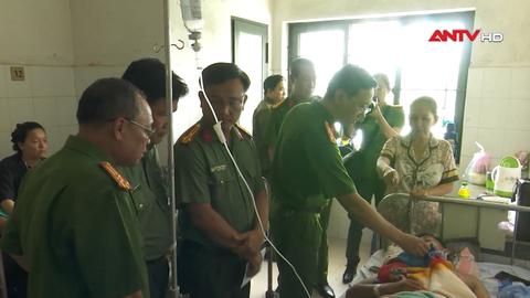 Thăm hỏi, động viên tổ viên an ninh trật tự bị thương khi làm nhiệm vụ