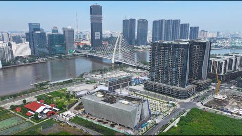 Bài toán hút vốn đầu tư - lời giải từ xây dựng trung tâm tài chính