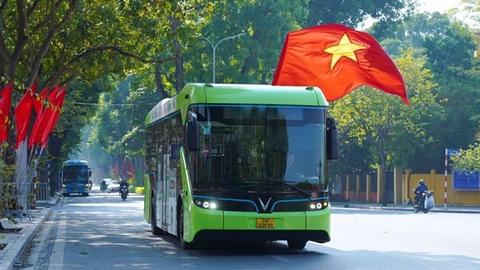 Thí điểm tuyến buýt điện du lịch ở khu vực Hoàn Kiếm và Ba Đình