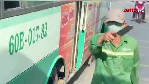 Xác minh vụ người đàn ông từ xe buýt cầm dao hăm dọa tài xế ô tô phía sau