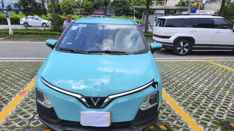 Điều tra vụ taxi công nghệ tông nhóm thanh niên ở Bắc Ninh 