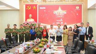 “Cùng Việt Nam tiến bước” – Hành trình 1 tỷ bước chân tiến vào kỷ nguyên mới