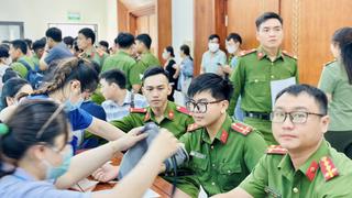 Ngày hội hiến máu tình nguyện “Giọt hồng người chiến sĩ”