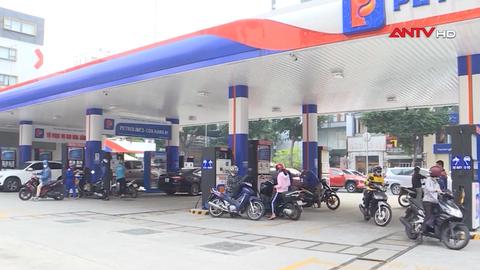 Giá xăng dầu giảm nhẹ 