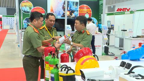 Trải nghiệm trang thiết bị hiện đại, nâng cao kỹ năng PCCC cho người dân