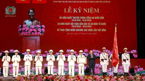  Tô thắm truyền thống 80 năm Công an nhân dân Việt Nam Anh hùng