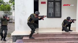 Công an tỉnh Sơn La diễn tập phương án đánh bắt cướp có vũ trang, giải cứu con tin