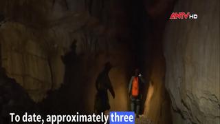 Các nhà thám hiểm dọn rác trong lòng trái đất