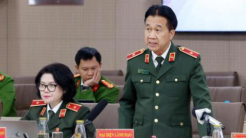     “XÂY NỀN, DỰNG MÓNG” VỮNG CHẮC HOÀN THÀNH XUẤT SẮC NHIỆM VỤ CHÍNH TRỊ  TRONG GIAI ĐOẠN CHUYỂN MÌNH MẠNH MẼ