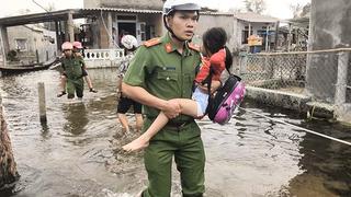 Người chiến sĩ công an – điểm tựa trong bão lũ, thiên tai
