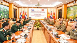 Đại tướng Phan Văn Giang hội đàm với Bộ trưởng Bộ các Lực lượng vũ trang cách mạng Cuba
